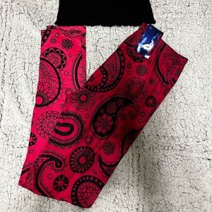 Hot pink paisley leggings OS
